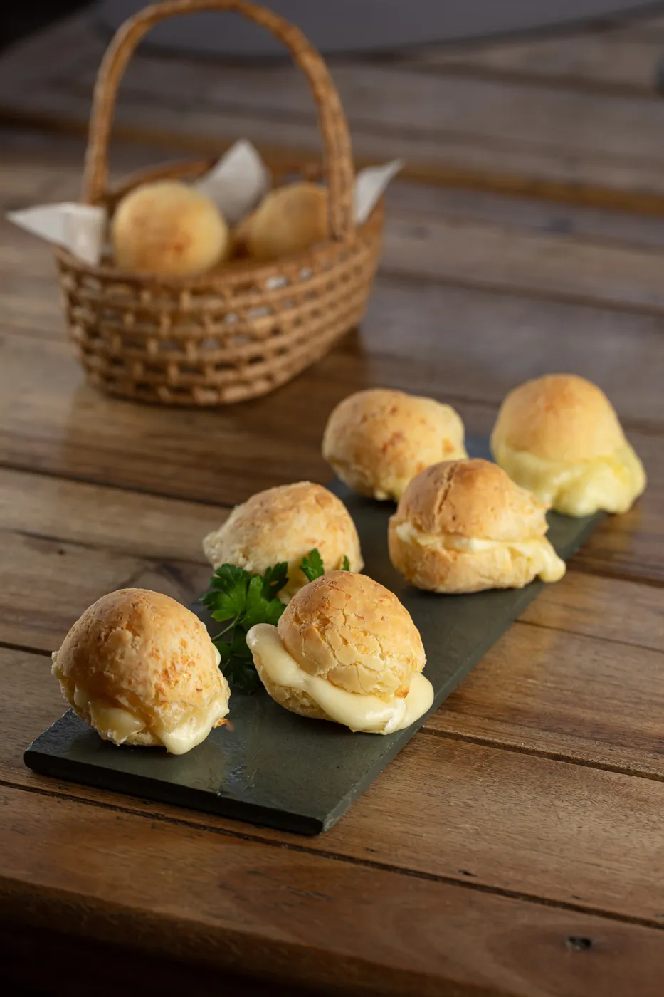 Mesa do Empório Rota do Queijo